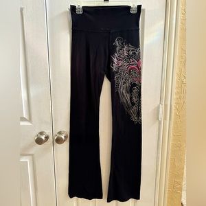 Ladies Black T-Party Size Large Leggings with Rhinestone Print on Leg.